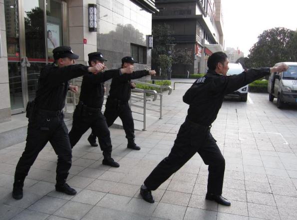襄陽(yáng)戎安保安公司給您介紹下保安人員的上崗證辦理流程！